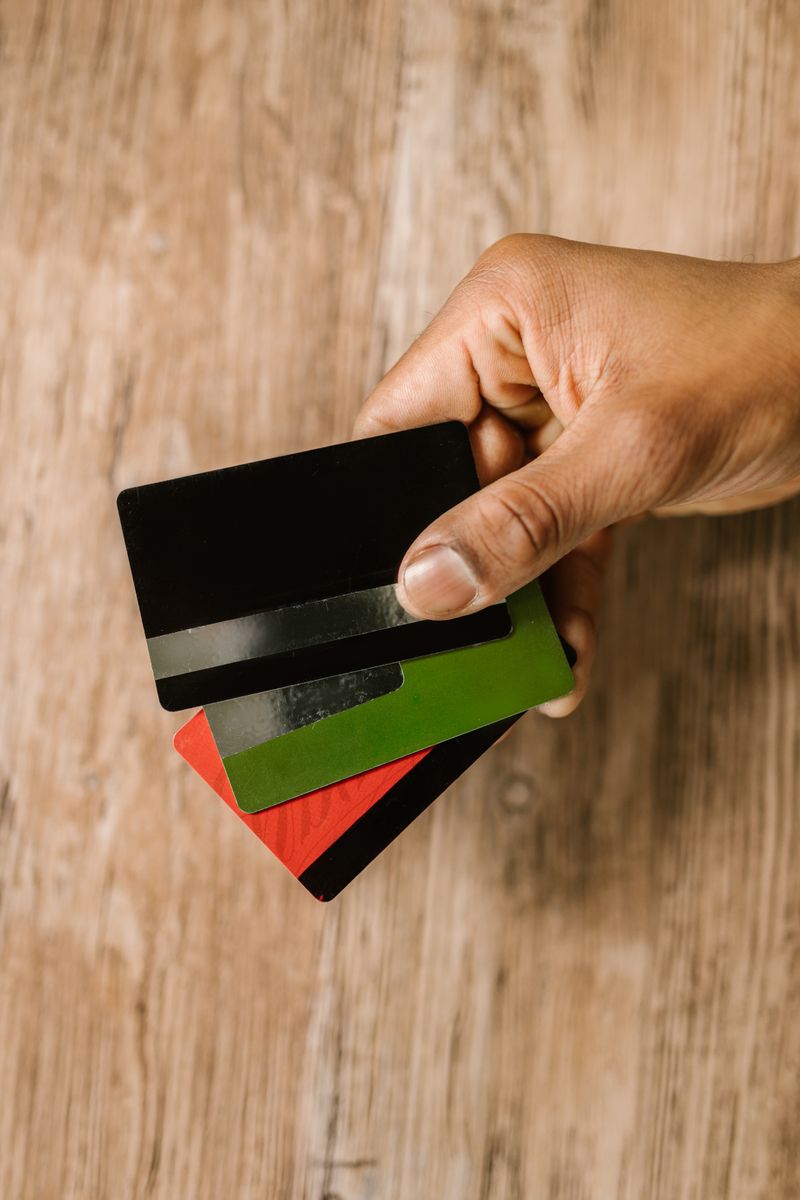 Families. Great for friend groups planning events, gifts, or group purchases without chasing everyone for payment